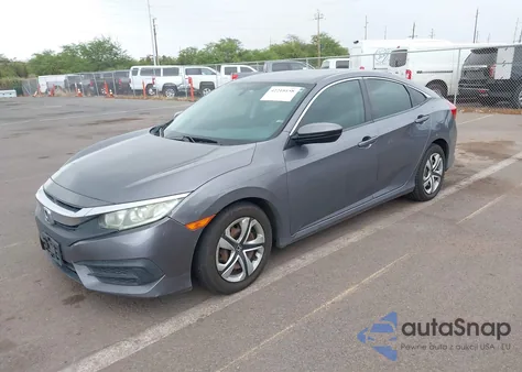 2017 Honda Civic Lx z USA, uszkodzony, nr VIN 19XFC2F55HE074324